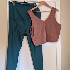 Old Navy Teal Leggings and Mauve Top Set